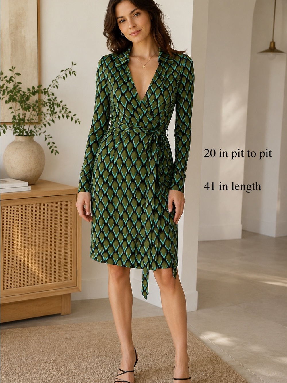 DVF Vintage Collection Silk Wrap Dress Size 10 Green Teal Geometric Print